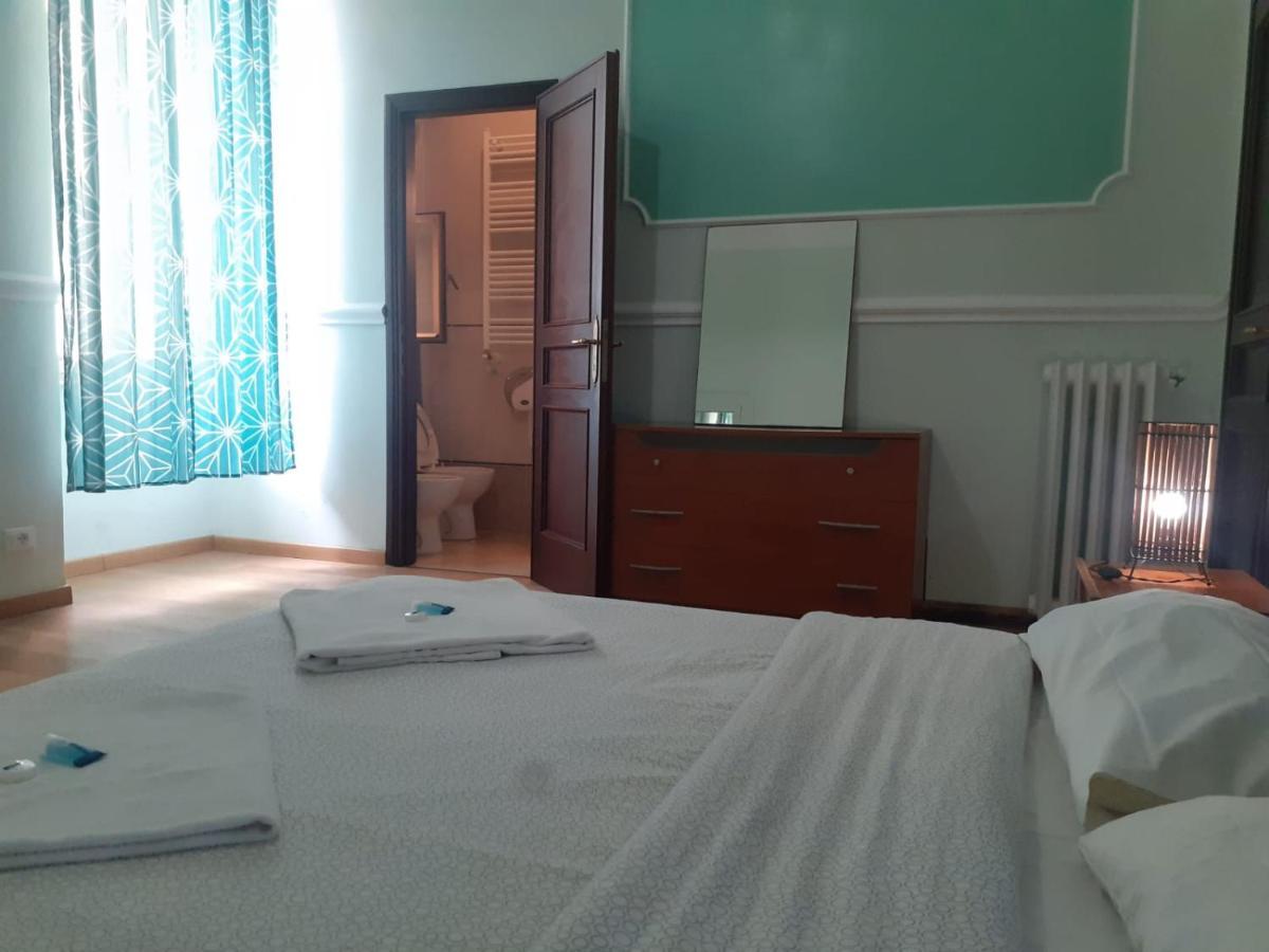 R.T. House'S Hostel Рим Екстериор снимка